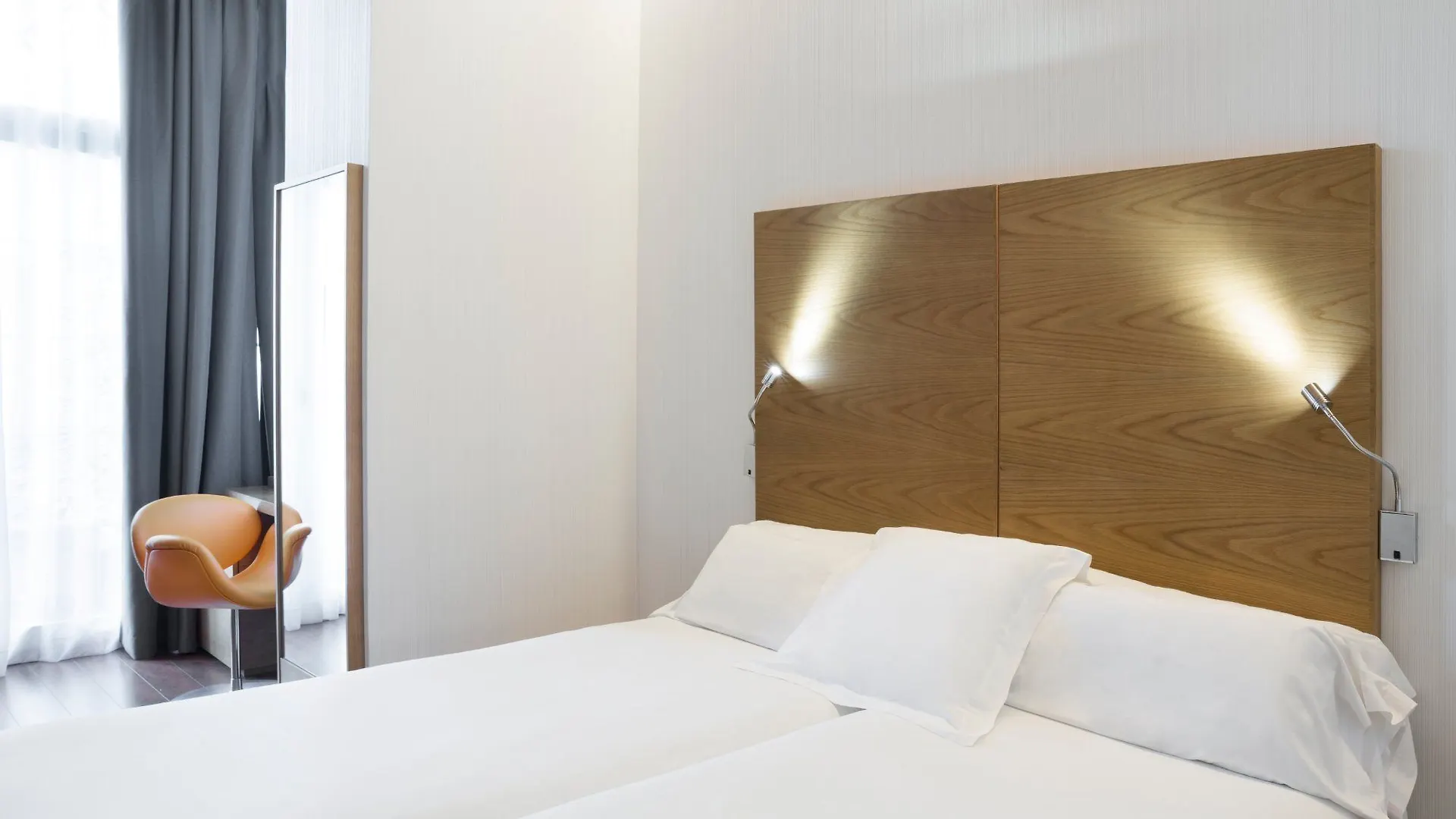 Petit Palace Plaza Malaga Hotel